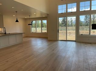 10342 Badger Ln, Truckee, CA 96161