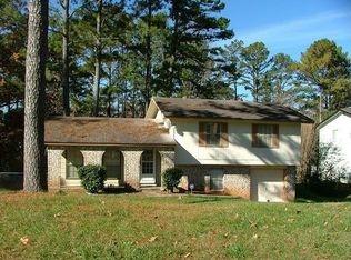 8877 Creekwood Ct, Riverdale, GA 30274