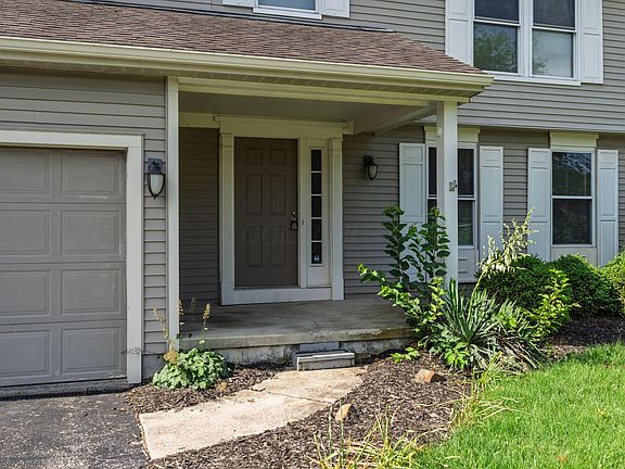 4th image of 95 Highmeadows Cir