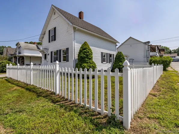 125 Mathewson Street, Griswold, CT 06351