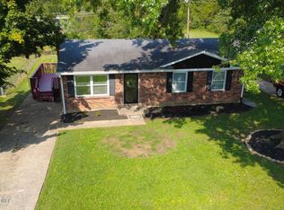 1307 Woodcreek Dr, La Grange, KY 40031