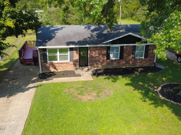 1307 Woodcreek Dr, La Grange, KY 40031