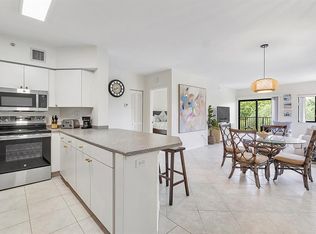 2105 Lavers Cir APT 305, Delray Beach, FL 33444