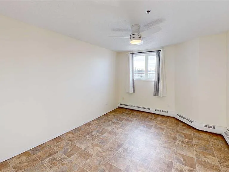 10405 99th Ave #104 — Photo 7