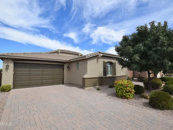 684 W TALLOW TREE Avenue, San Tan Valley, AZ 85140