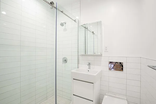 Rented by Nooklyn NYC LLC | media 16