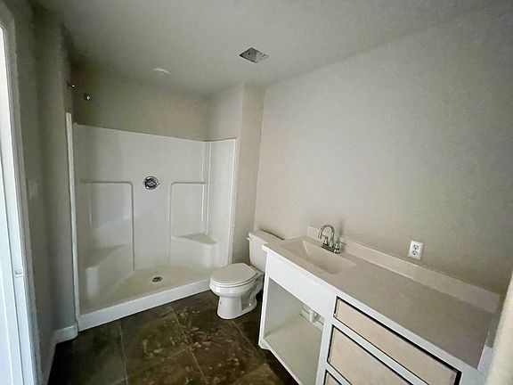 5th image of 609 Tall Timber Dr