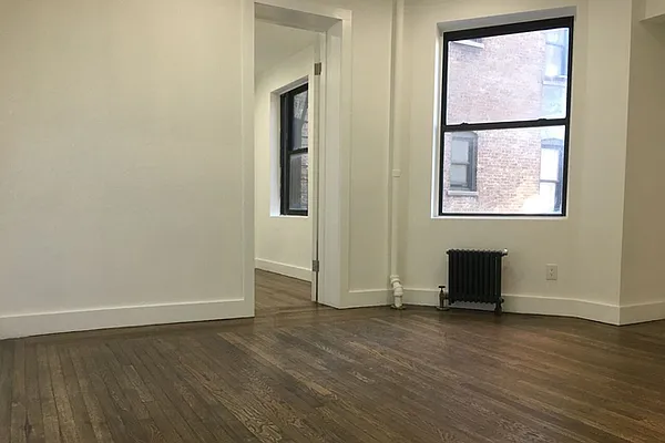 Rented by Crosstown Apartments NYC | media 10