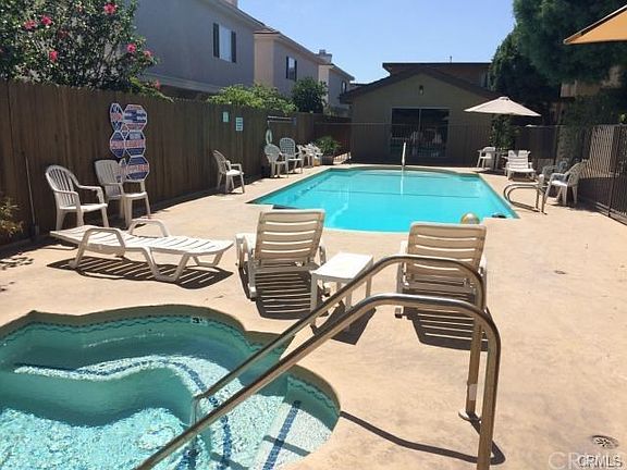 2nd image of 2502 Manhattan Beach Blvd APT 5