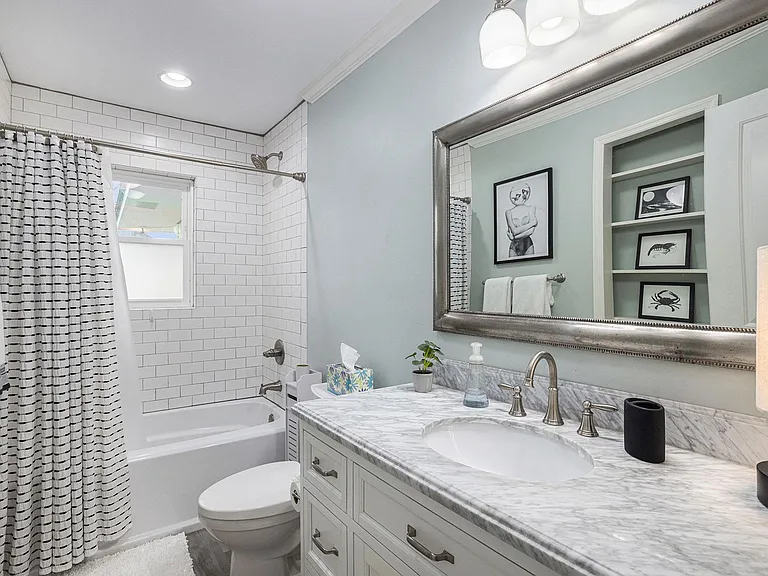 826 Symmes Dr — Photo 16