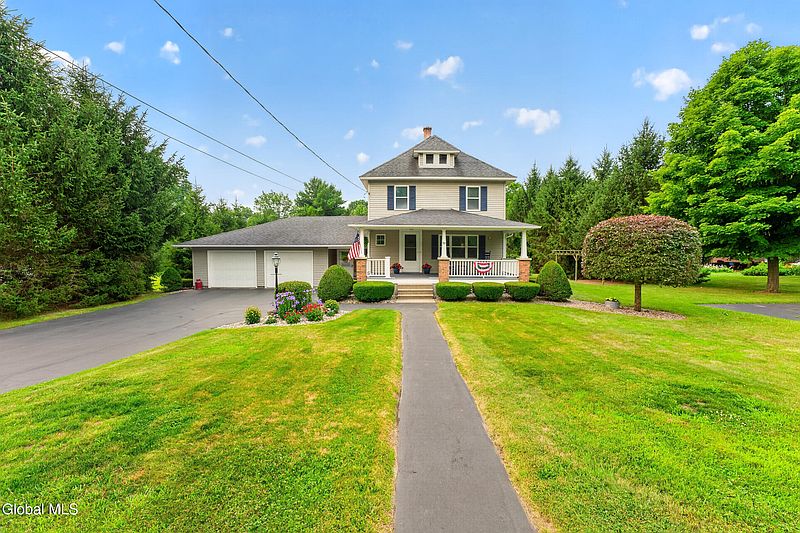 2nd image of 92 Kingsbury Road