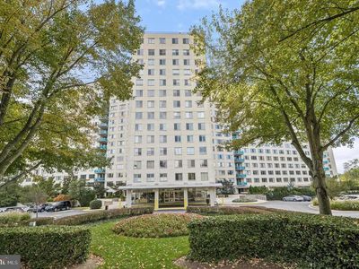 10500 Rockville Pike Unit 1325, Rockville, MD, 20852