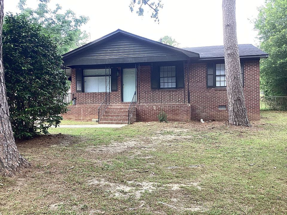 1st image of 332 Waterford Dr