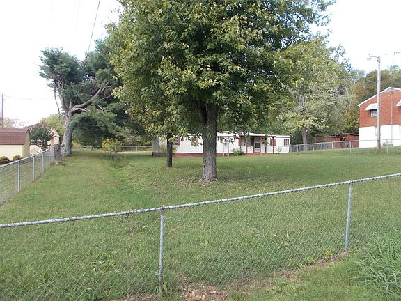 3rd image of 109 Bowker St