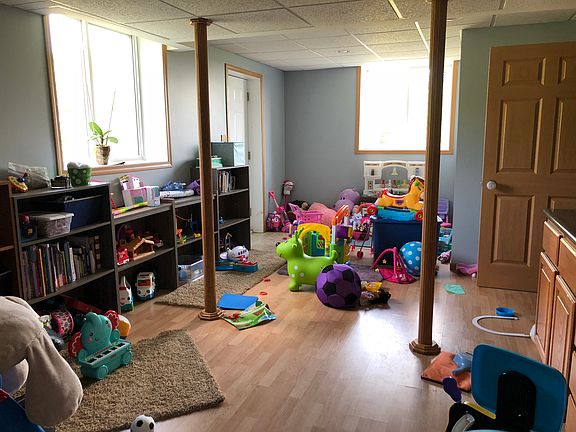 2nd Kitchen/Weight/Toy Room