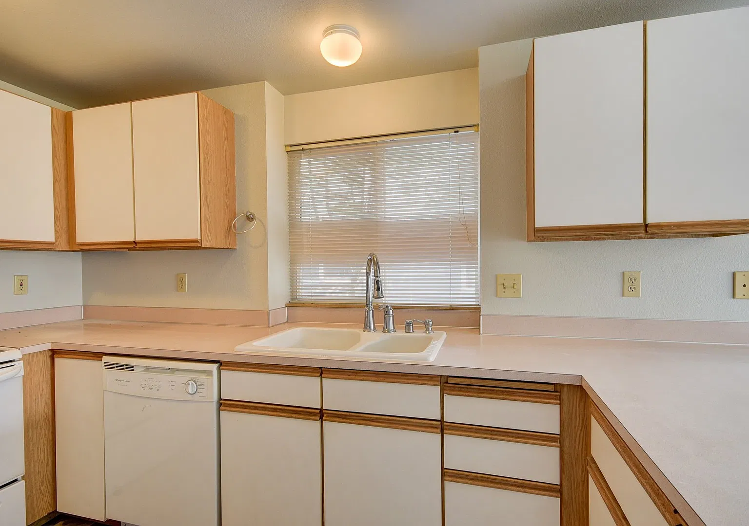 0629-447 NE Ellis Way — Photo 3