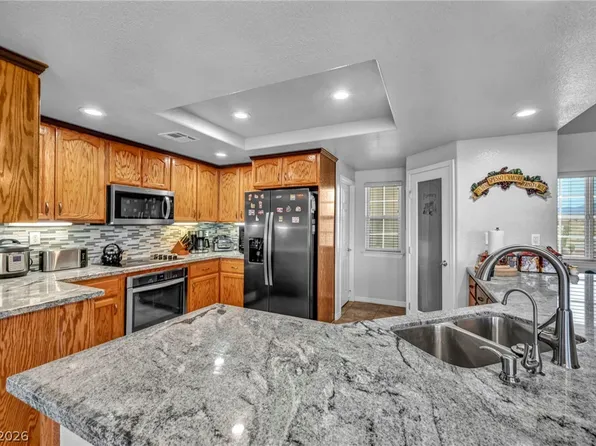 661 Fangio Ln, Pahrump, NV 89060
