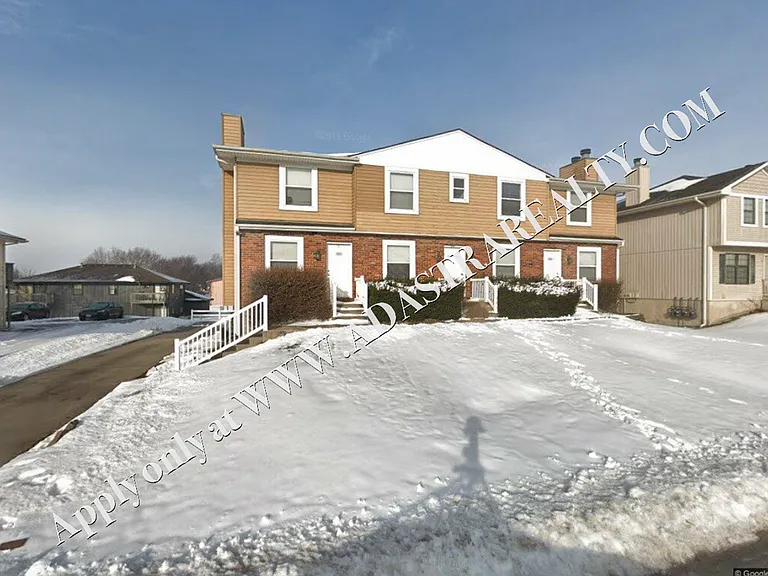 2101 SW 8th St, Blue Springs, MO 64015 — Photo 1