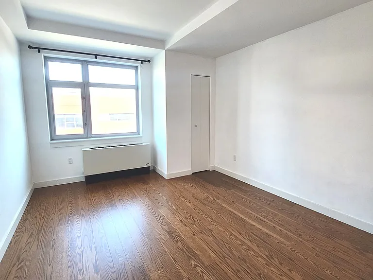 4022 College Point Blvd #10P — Photo 6