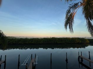 8805 Bay Pointe Dr #205, Tampa, FL 33615