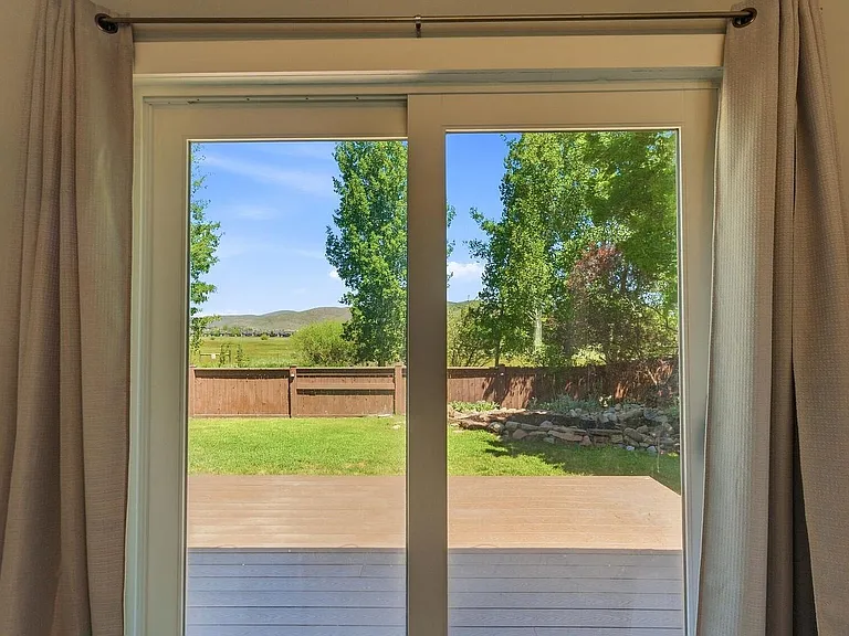 1422 Cutter Ln — Photo 17