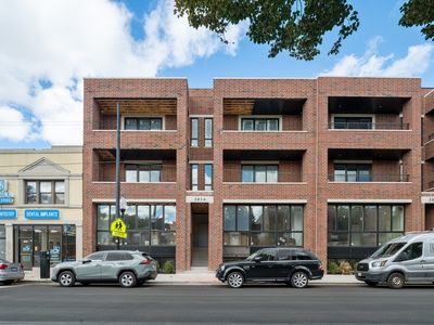 3014 W Montrose Ave #3E, Chicago, IL, 60618