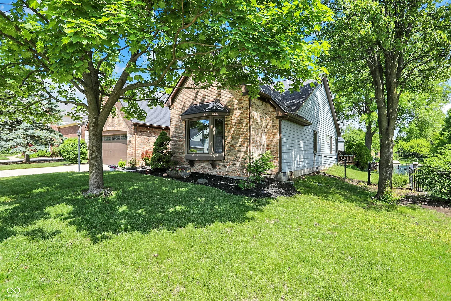 10560 Lighthouse Way photo 1