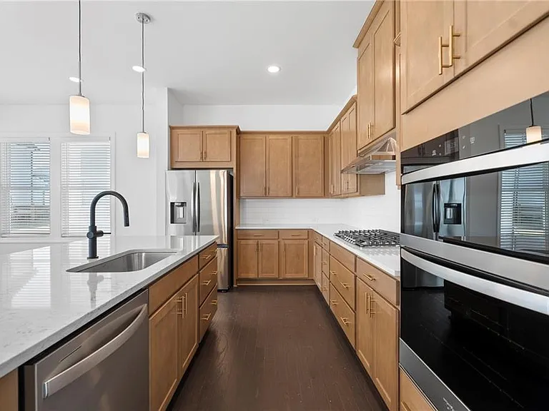 1042 Winding Branch Dr — Photo 24