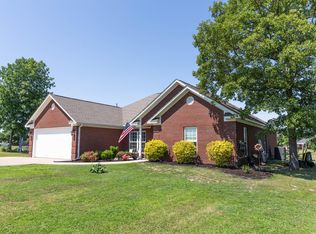 61 McKenzie Dr, Columbus, MS 39705