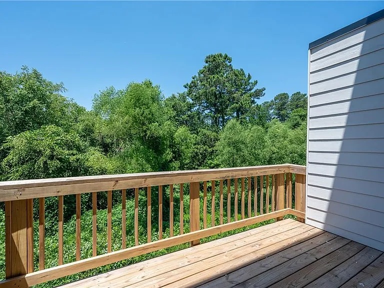 2826 Laurel Ridge Cir — Photo 14