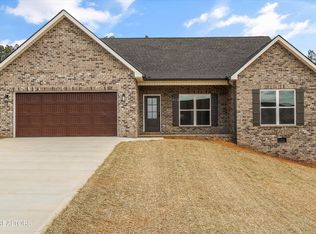 812 Pinebrooke Dr, Maryville, TN 37801