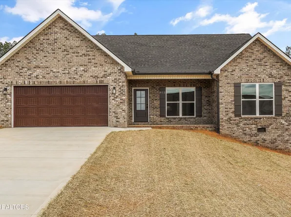 812 Pinebrooke Dr, Maryville, TN 37801
