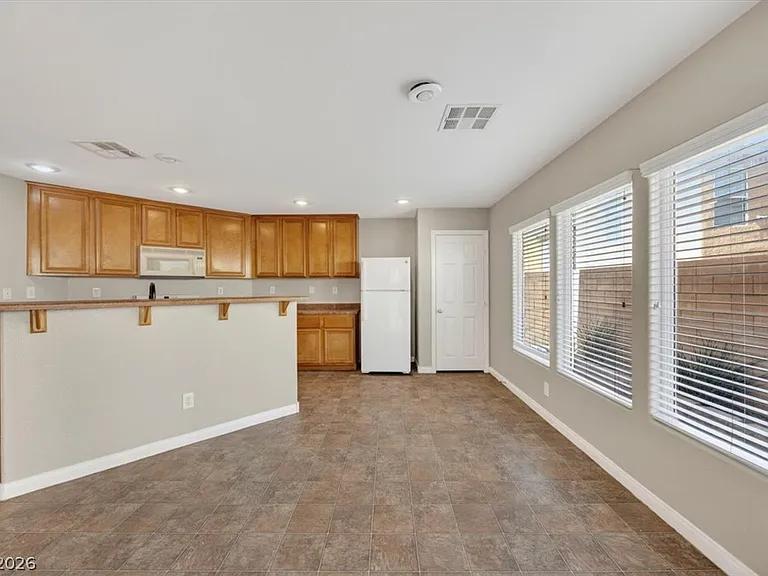 8380 Bismark Sapphire St #0 — Photo 17
