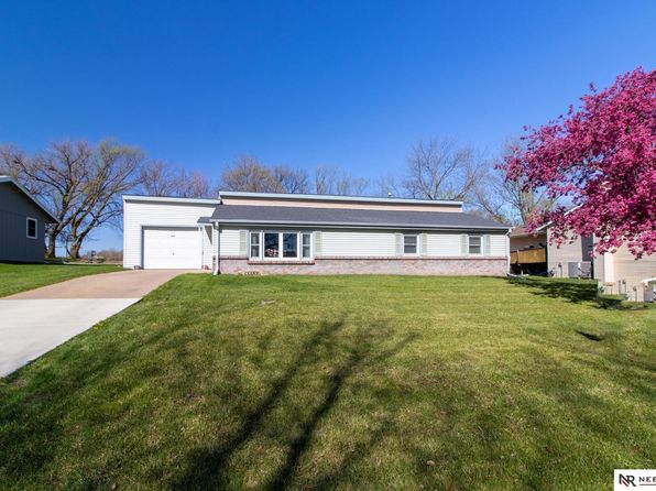 435 N F St, Milford, NE 68405