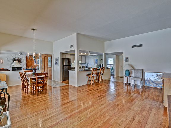2nd image of 9413 W Briarwood Cir