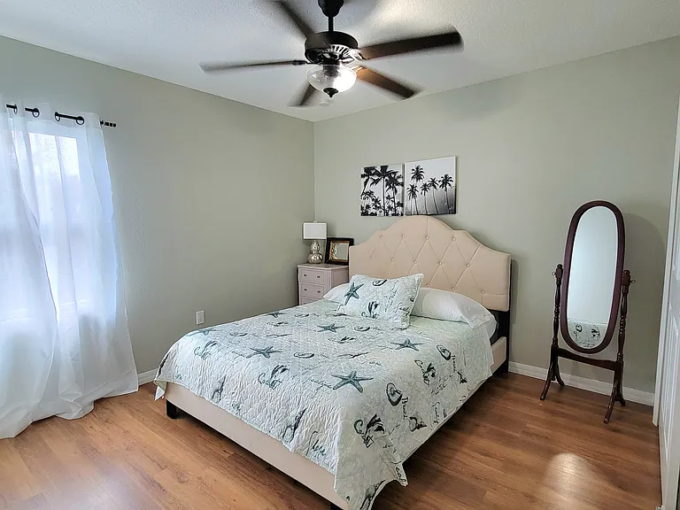 654 Madrid Dr — Photo 10