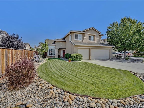 2nd image of 730 Hillock Dr