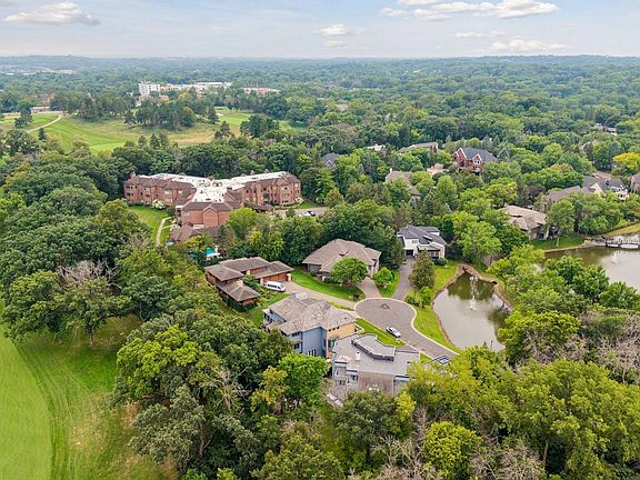 3rd image of 3529 Green Ridge Rd