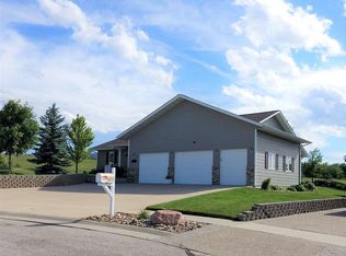 621 Maple Dr, Spearfish, SD 57783