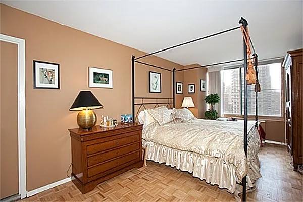 Sold by Nest Seekers International | media 23