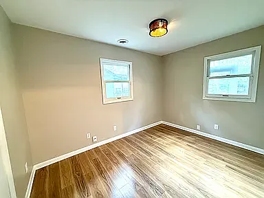 916 E Fairlawn Dr — Photo 9