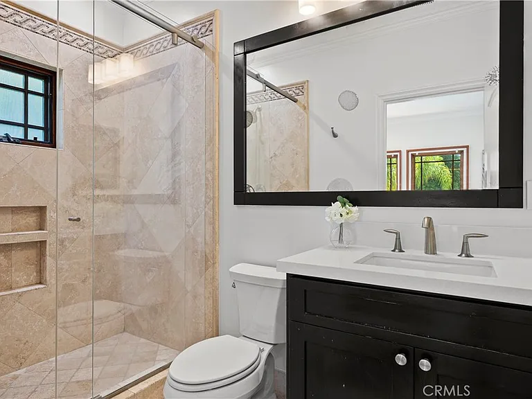 15014 Valleyheart Dr — Photo 28