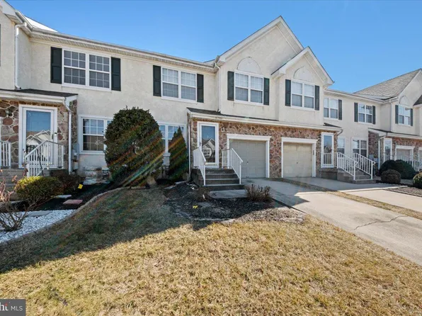 147 Hearthstone Ln, Marlton, NJ 08053