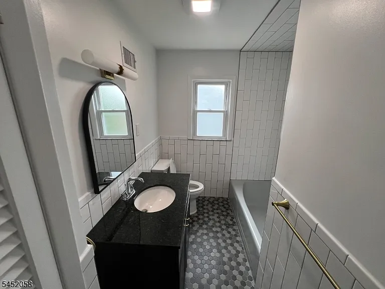 1006 Gifford Ct — Photo 15