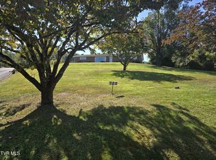 720 N Mohawk Dr, Erwin, TN 37650