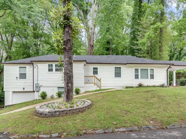 2705 Baker Ridge Dr NW, Atlanta, GA 30318