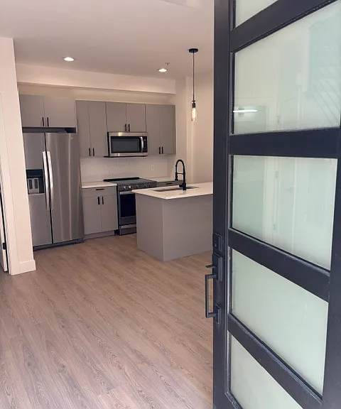 2312 S Delaware St #6 — Photo 4