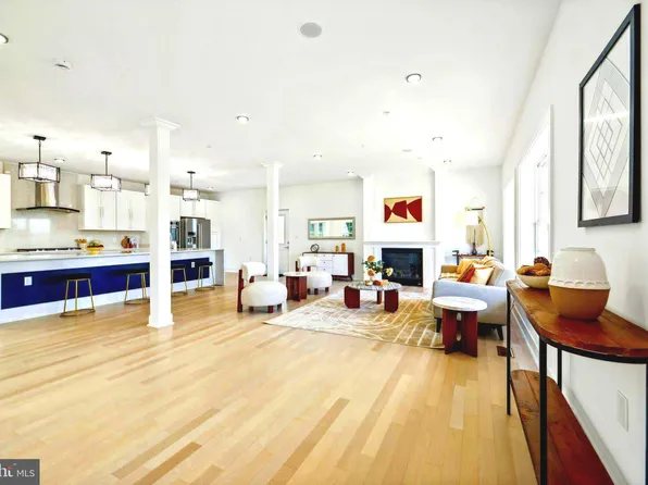 1210 34th St SE, Washington, DC 20019