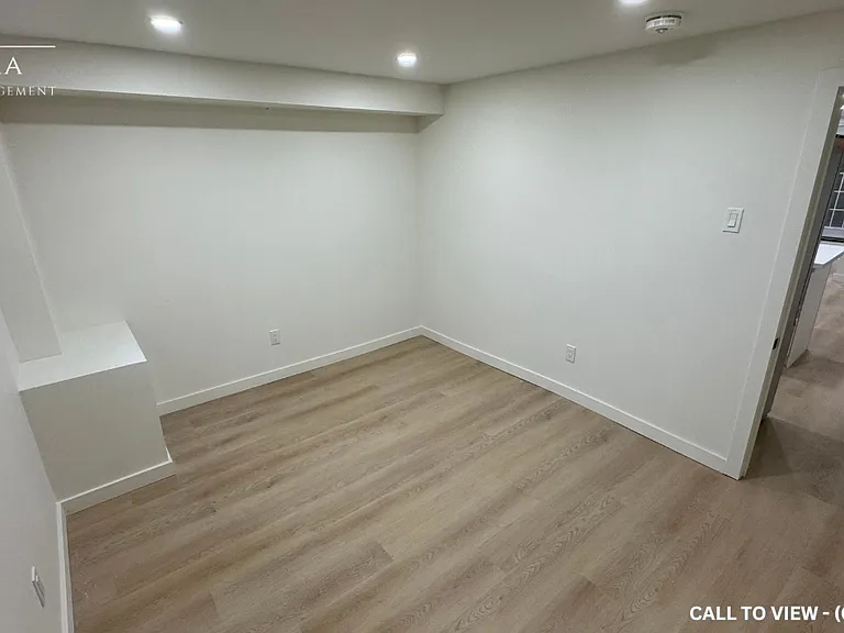 943 Upper Gage Ave #2B — Photo 15
