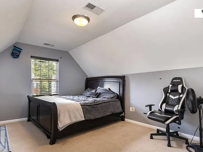 7221 Ravanna Dr #4 — Photo 5